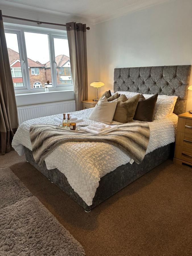The Chorlton Retreat - Double Bedroom, Free Parking Manchester Exterior photo